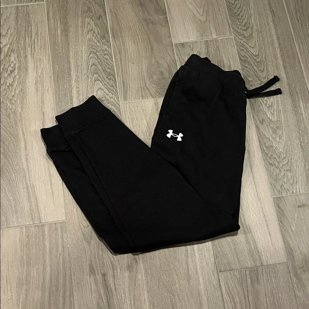 Under Armour Boys Black Sweatpants Size: L